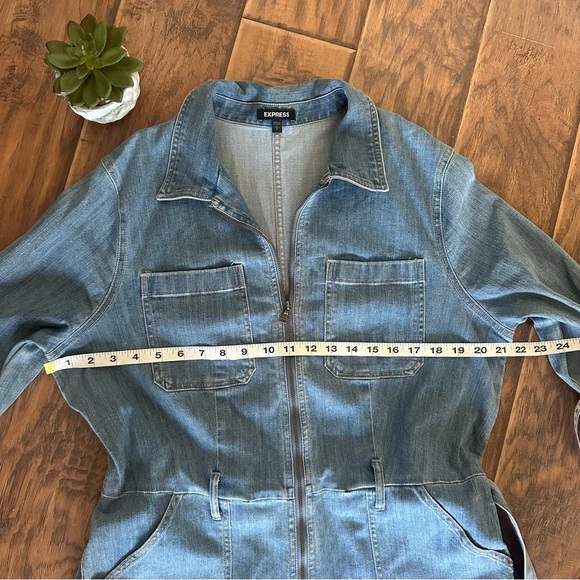 Express denim utility jumpsuit large - Picture 8 of 15
